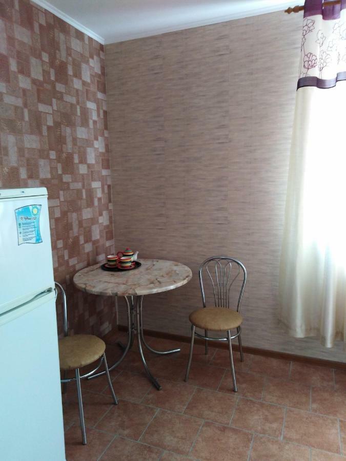 Apartament On Komarova 29 Вулиця Комарова 29 クロプィウヌィーツィクィイ エクステリア 写真