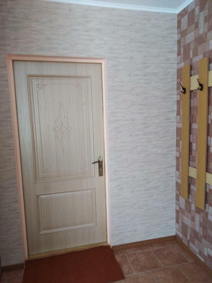 Apartament On Komarova 29 Вулиця Комарова 29 クロプィウヌィーツィクィイ エクステリア 写真