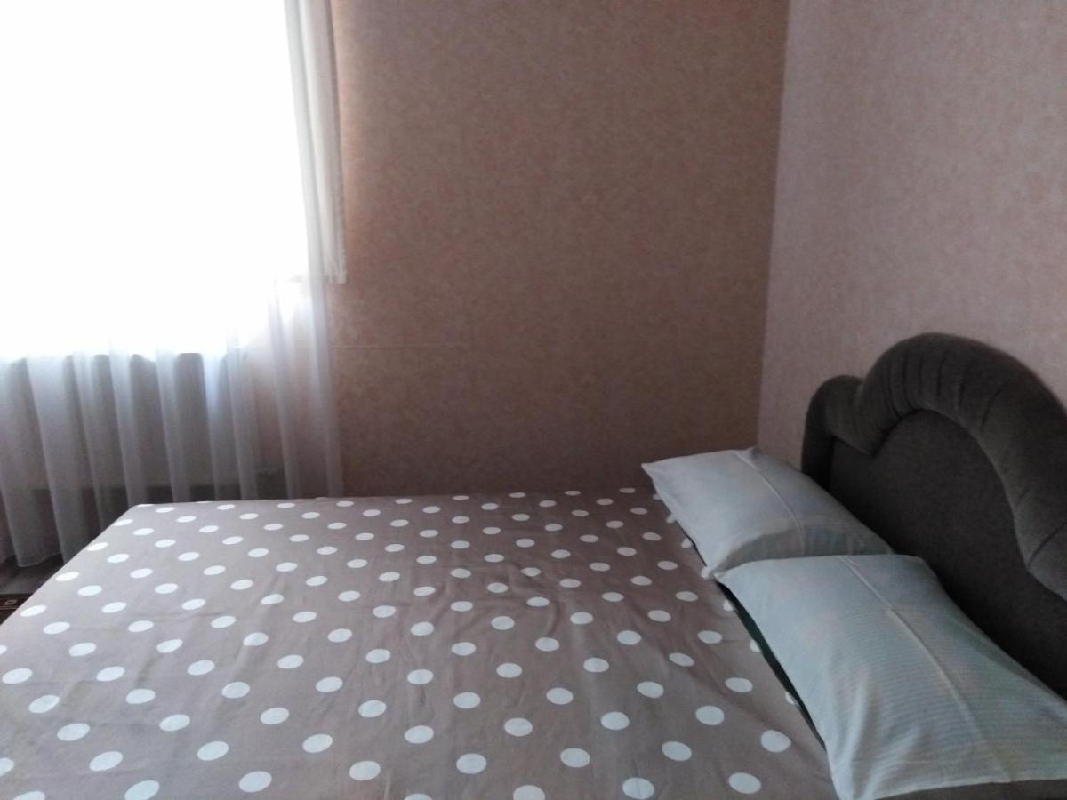 Apartament On Komarova 29 Вулиця Комарова 29 クロプィウヌィーツィクィイ エクステリア 写真